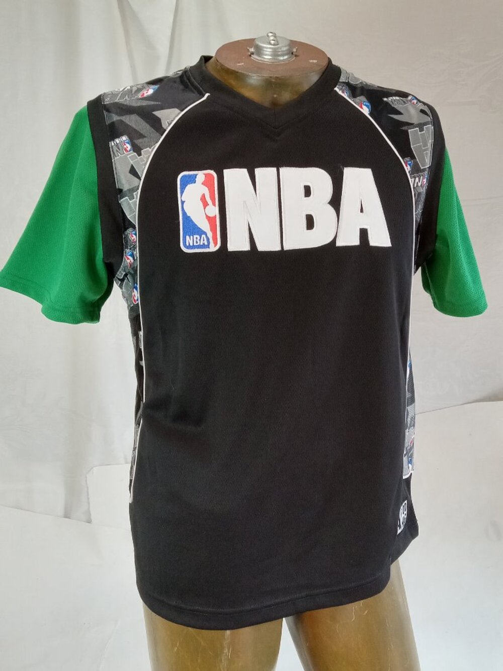 NBA Elevation Men's T-Shirt Size L New w/ Tags Green Vintage Basketball Y2K